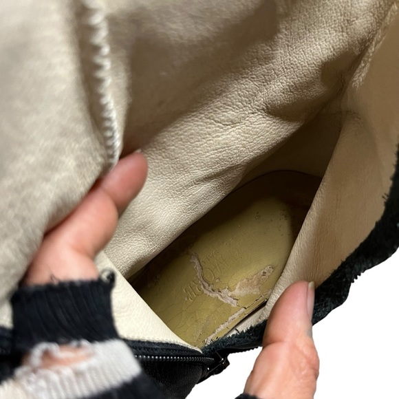 Vintage mid calf square toed black boots - Picture 8 of 9